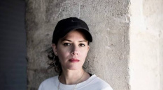 Laura Vazquez : prix Goncourt de la poésie en 2023 pour l'ensemble de son œuvre, ainsi que le prix Décembre 2025 pour son roman Les Forces. 