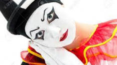 Souris-tu vraiment Pierrot ?