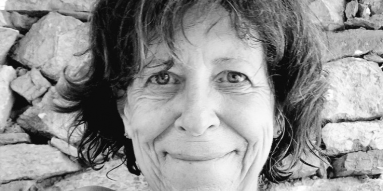 Lire gratuitement sur monBestSeller le Témoignage publié par Augusta B. Le roi n'est pas mon cousin